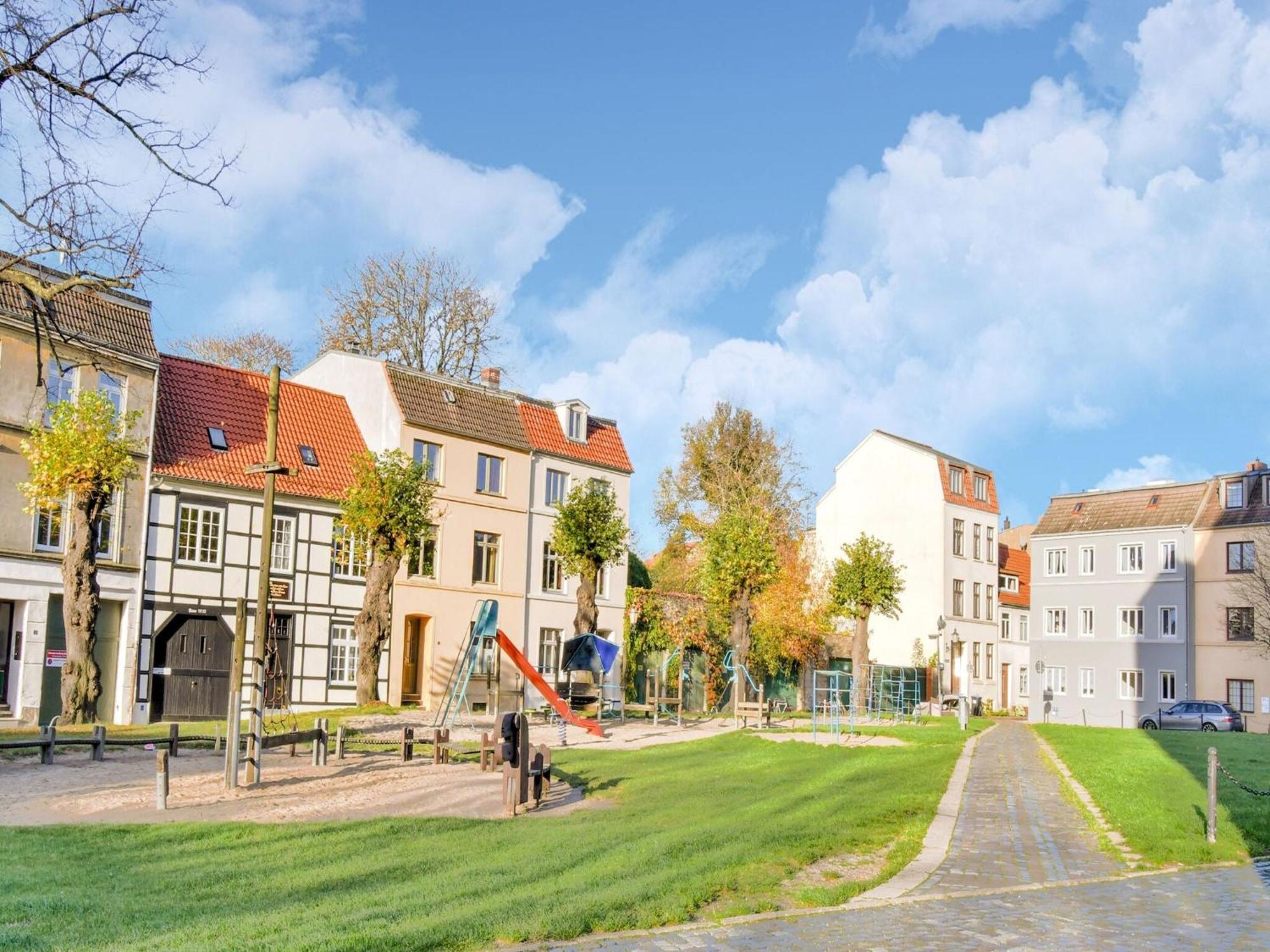 Modern Apartment In Wismar With Private Terrace ภายนอก รูปภาพ